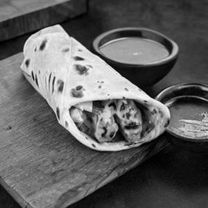 Nawabi Egg Chicken Roll