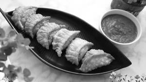Fried Momos(5 Pcs)
