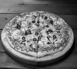 Exotic pizza l