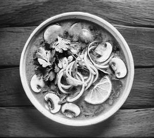 Veg Spicy Tom Yum