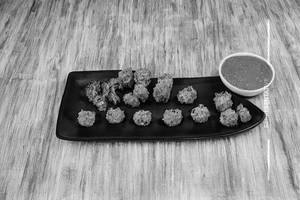 Veg. Cheese Crispy Rolls