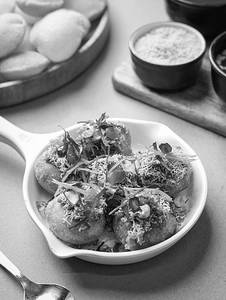 Sev Poori