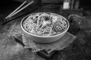 Veg Hakka Noodles