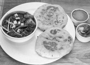 Chole Kulcha
