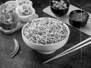 Veg Hakka Noodles
