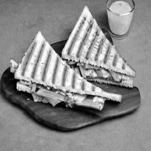 Veg Cheese Sandwich