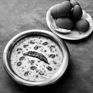 Egg kadhi