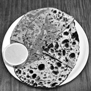 Onion Paneer Tandoori Parantha 