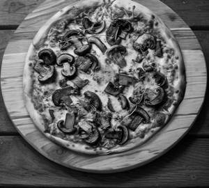 Cheese Mushroom Pizza