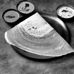 Onion butter masala dosa