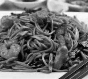 Schezwan Noodles [Chicken]