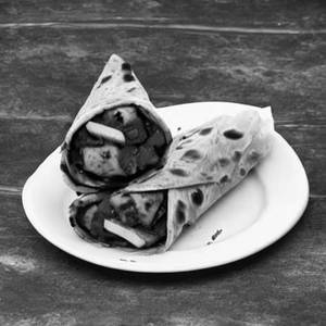 Paneer Mushroom Mix Mughlai Roll 