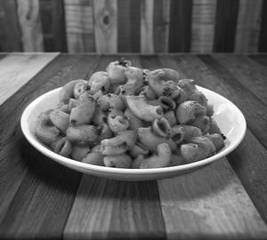 Macaroni plate