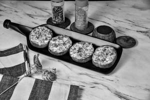 Garlic Bread Spicy Chatkara