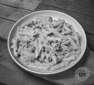 Mix sauce pasta veg