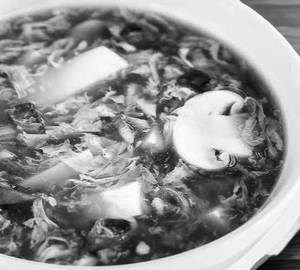 Hot and sour soup [chicken]