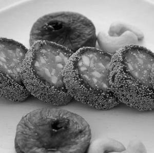 Kesar Anjeer Roll