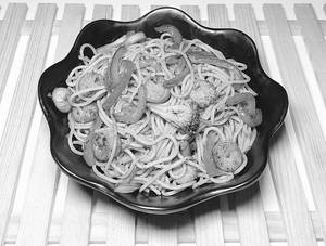 Stir Fry Spaghetti With Sausage