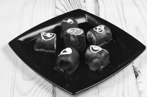 Chocolate Dry Fruit Roll