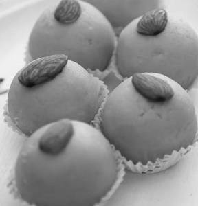 Bunder Laddoo