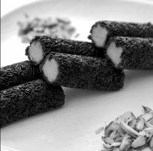 Kaju Chocolate Roll