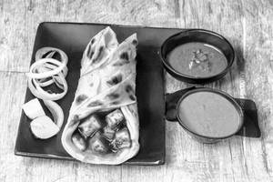 Makhani Paneer Roll