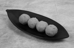 Besan Laddu