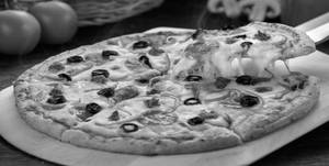 Onion Capsicum Pizza