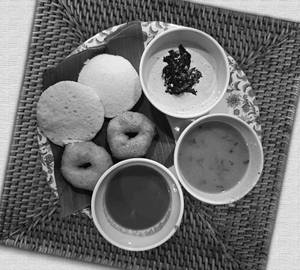 Idli + vada