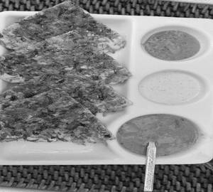 Onion uttapam