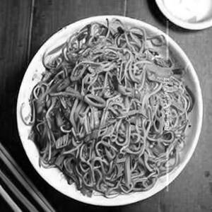 Chilli Garlic Noodles [Fish]
