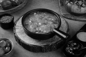 Veg Clear Soup [600 Ml]