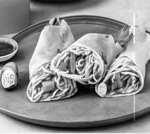 Veg. Noodles Roll
