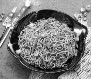 Schezwan veg fried noodles