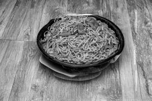 Schezwan Noodles [Veg]