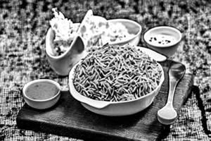 Egg Schezwan Rice
