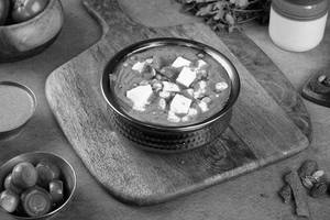 Matar Paneer