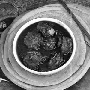 Mutton Pandhara Rassa