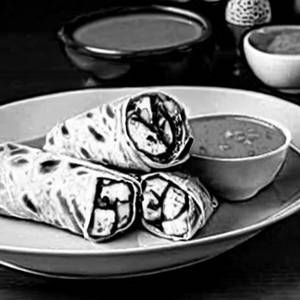 Paneer Schezwan Roll