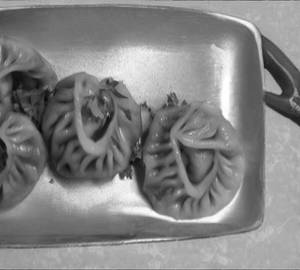 Chicken Schezwan Momos [6 Pcs]