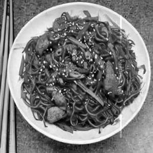 Pan Fried Chicken Noodles Sichuan Sauce