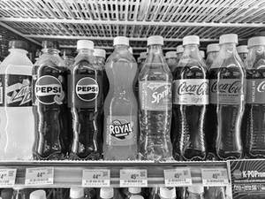 Dew/Pepsi 2.5 Ltr (With 6 Glass)