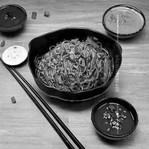 Pan Fried Prawns Noodles Sichuan Sauce