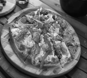 Peri peri chicken pizza