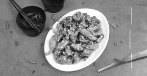 Baby Corn & Mushroom In Chilli Garlic Sauce 