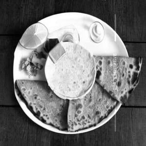 Palak Mutter Paratha