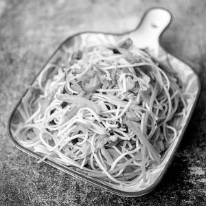 Veg Hakka Noodles