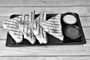 Tandoori Paneer Sandwich