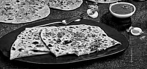 Aloo Corn Paratha