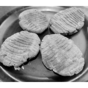 Thekua (Gud & Ghee) - 4 pieces
